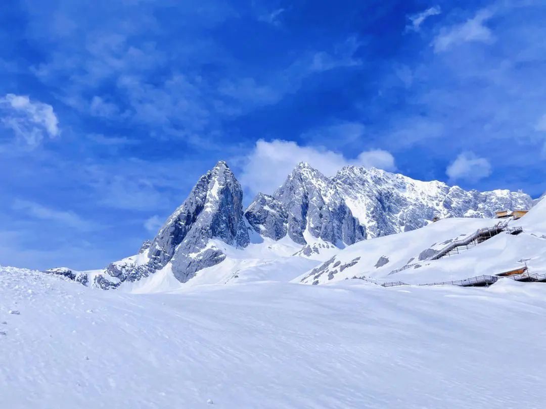 這，是壯美的玉龍雪山.jpg